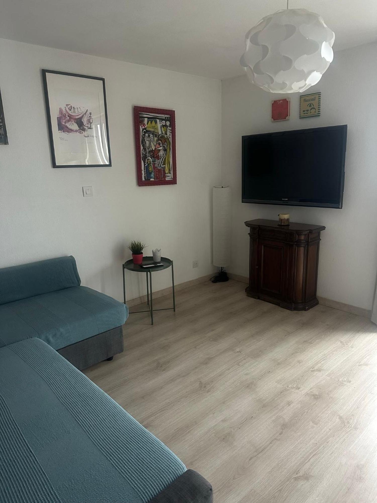 Casa Sol Y Sombra Apartment Кадемарио Екстериор снимка